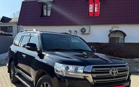 Toyota Land Cruiser 200, 2015 год, 4 624 000 рублей, 3 фотография