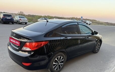 Hyundai Solaris II рестайлинг, 2014 год, 800 000 рублей, 5 фотография
