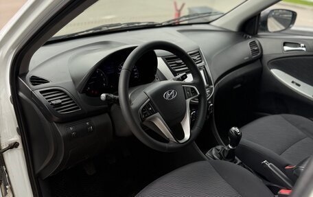 Hyundai Solaris II рестайлинг, 2012 год, 560 000 рублей, 8 фотография