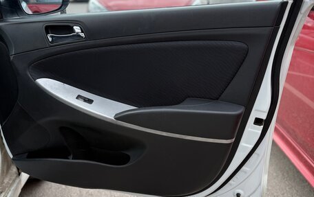 Hyundai Solaris II рестайлинг, 2012 год, 560 000 рублей, 9 фотография