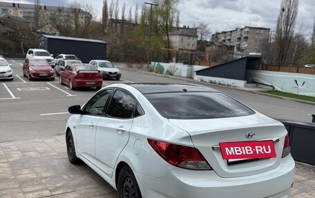 Hyundai Solaris II рестайлинг, 2012 год, 560 000 рублей, 6 фотография
