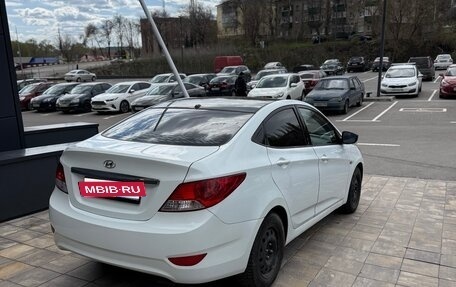 Hyundai Solaris II рестайлинг, 2012 год, 560 000 рублей, 5 фотография