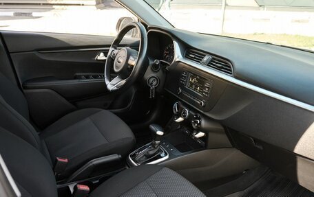 KIA Rio IV, 2021 год, 1 865 000 рублей, 6 фотография