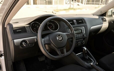 Volkswagen Jetta VI, 2015 год, 1 374 000 рублей, 5 фотография