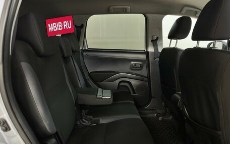 Mitsubishi Outlander III рестайлинг 3, 2009 год, 870 000 рублей, 10 фотография