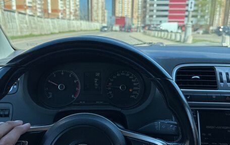 Volkswagen Polo VI (EU Market), 2018 год, 750 000 рублей, 13 фотография