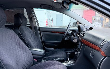 Toyota Avensis III рестайлинг, 2005 год, 625 000 рублей, 7 фотография