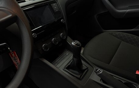 Skoda Octavia, 2018 год, 1 700 000 рублей, 9 фотография