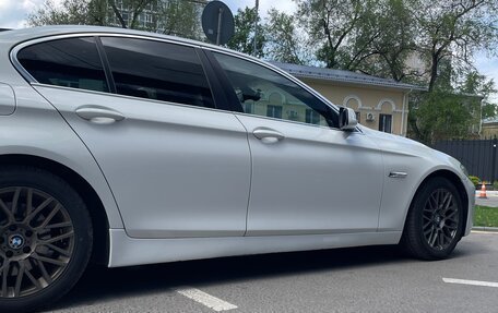 BMW 5 серия, 2011 год, 1 800 000 рублей, 12 фотография