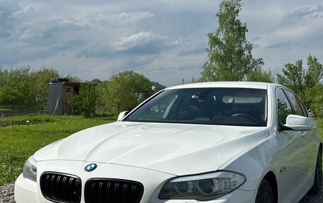 BMW 5 серия, 2011 год, 1 800 000 рублей, 32 фотография