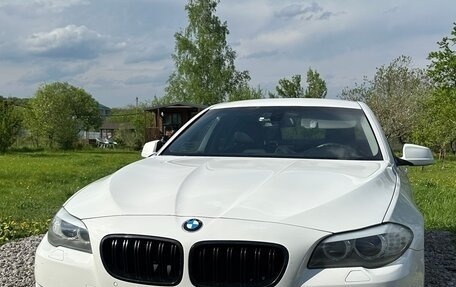 BMW 5 серия, 2011 год, 1 800 000 рублей, 40 фотография
