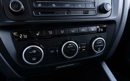 Volkswagen Jetta VI, 2013 год, 1 199 000 рублей, 18 фотография