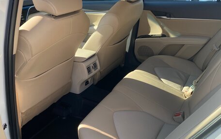 Toyota Camry, 2019 год, 2 850 000 рублей, 8 фотография