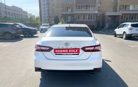 Toyota Camry, 2019 год, 2 850 000 рублей, 3 фотография