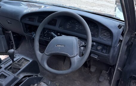 Toyota Town Ace III, 1990 год, 300 000 рублей, 11 фотография