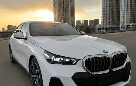 BMW 5 серия, 2024 год, 7 950 000 рублей, 1 фотография