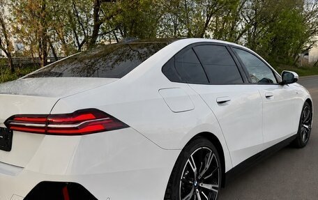 BMW 5 серия, 2024 год, 7 950 000 рублей, 6 фотография