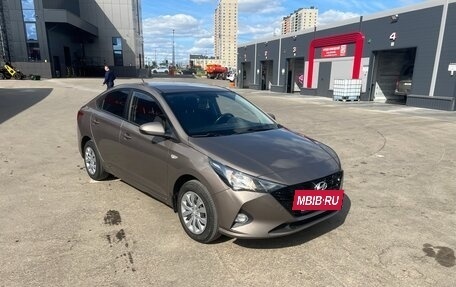 Hyundai Solaris II рестайлинг, 2021 год, 1 685 000 рублей, 11 фотография