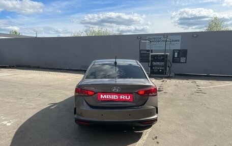 Hyundai Solaris II рестайлинг, 2021 год, 1 685 000 рублей, 12 фотография