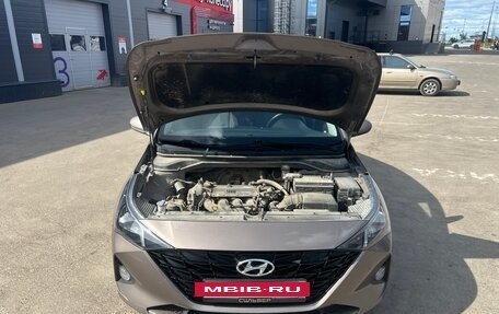 Hyundai Solaris II рестайлинг, 2021 год, 1 685 000 рублей, 22 фотография