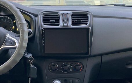 Renault Sandero II рестайлинг, 2019 год, 1 180 000 рублей, 18 фотография