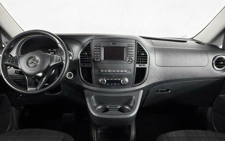 Mercedes-Benz Vito, 2018 год, 4 099 000 рублей, 15 фотография