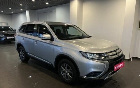 Mitsubishi Outlander III рестайлинг 3, 2019 год, 2 542 000 рублей, 1 фотография