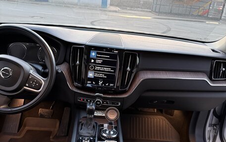 Volvo XC60 II, 2020 год, 3 890 000 рублей, 20 фотография