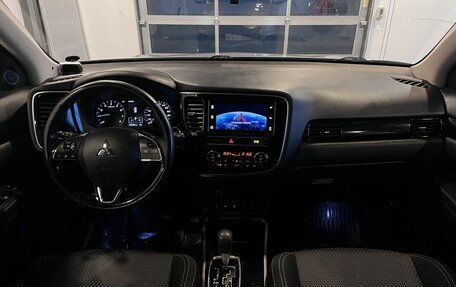 Mitsubishi Outlander III рестайлинг 3, 2019 год, 2 542 000 рублей, 9 фотография