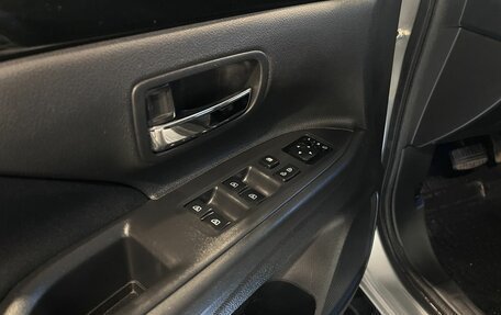 Mitsubishi Outlander III рестайлинг 3, 2019 год, 2 542 000 рублей, 20 фотография