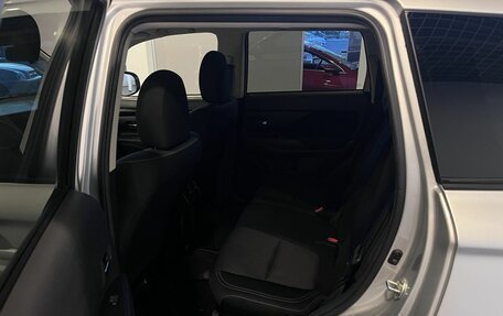 Mitsubishi Outlander III рестайлинг 3, 2019 год, 2 542 000 рублей, 23 фотография