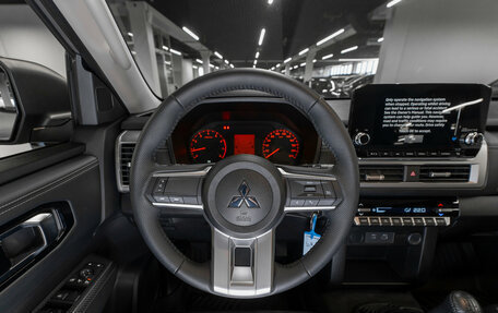 Mitsubishi L200, 2025 год, 4 500 000 рублей, 10 фотография