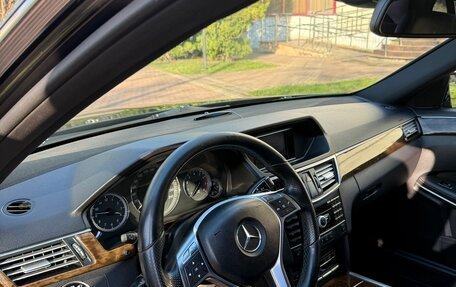 Mercedes-Benz E-Класс, 2012 год, 1 450 000 рублей, 9 фотография