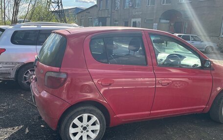 Toyota Vitz, 2001 год, 280 000 рублей, 2 фотография