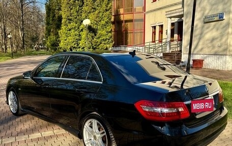 Mercedes-Benz E-Класс, 2012 год, 1 450 000 рублей, 4 фотография