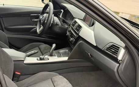 BMW 3 серия, 2017 год, 2 800 000 рублей, 3 фотография