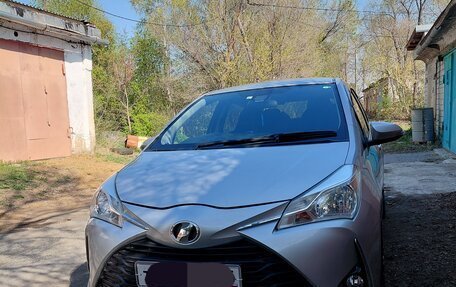 Toyota Vitz, 2017 год, 945 000 рублей, 2 фотография