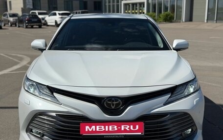 Toyota Camry, 2021 год, 2 850 000 рублей, 2 фотография