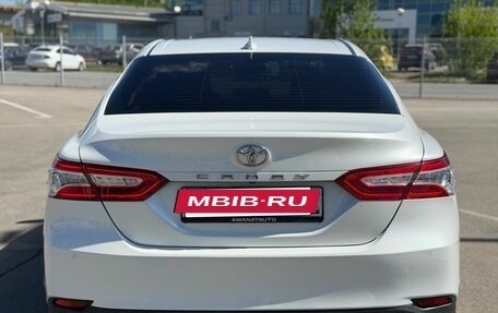 Toyota Camry, 2021 год, 2 850 000 рублей, 5 фотография