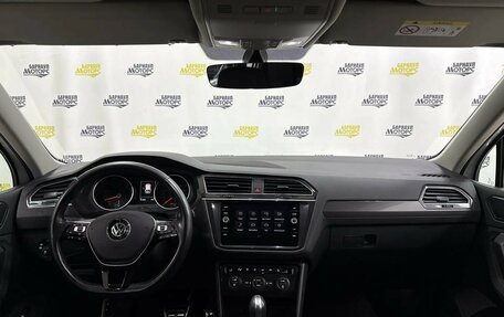 Volkswagen Tiguan II, 2018 год, 2 211 060 рублей, 13 фотография