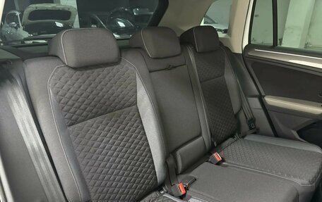 Volkswagen Tiguan II, 2018 год, 2 211 060 рублей, 17 фотография