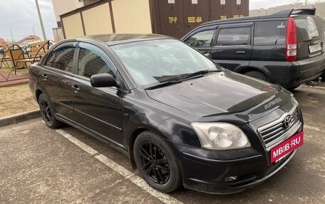 Toyota Avensis III рестайлинг, 2004 год, 875 000 рублей, 2 фотография