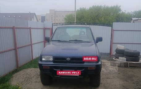 Nissan Terrano II рестайлинг, 1993 год, 500 000 рублей, 13 фотография