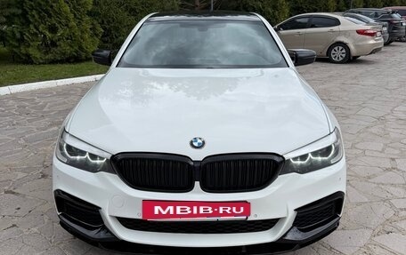 BMW 5 серия, 2017 год, 2 900 000 рублей, 3 фотография