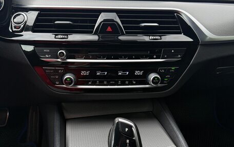 BMW 5 серия, 2017 год, 2 900 000 рублей, 14 фотография
