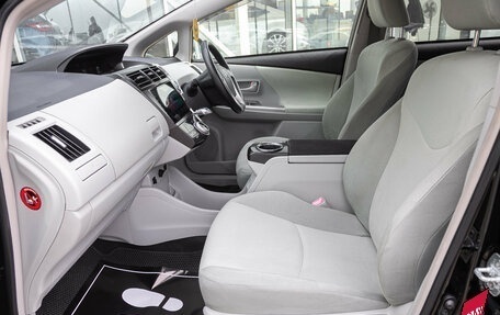 Toyota Prius Alpha I (ZVW40/41), 2013 год, 1 335 000 рублей, 17 фотография