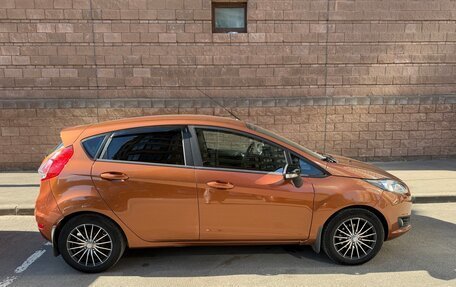 Ford Fiesta, 2015 год, 850 000 рублей, 3 фотография