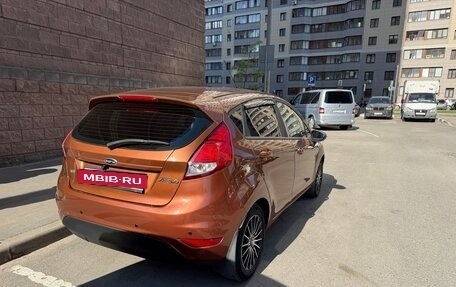 Ford Fiesta, 2015 год, 850 000 рублей, 4 фотография