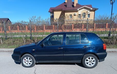 Volkswagen Golf III, 1997 год, 256 000 рублей, 3 фотография