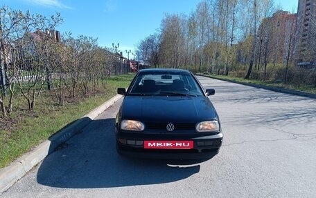 Volkswagen Golf III, 1997 год, 256 000 рублей, 2 фотография